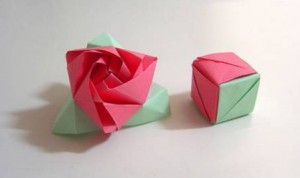 rosa_cubo_origami-300x178